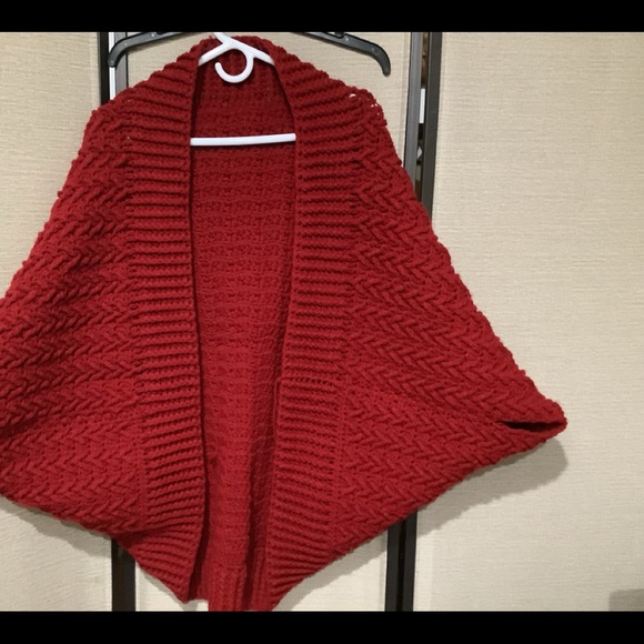 Crocheted cocoon sweater.                     100% acrylic, 100% handmade - Picture 11 of 16